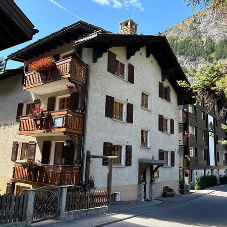 Chalet Medi Zermatt Exterior photo